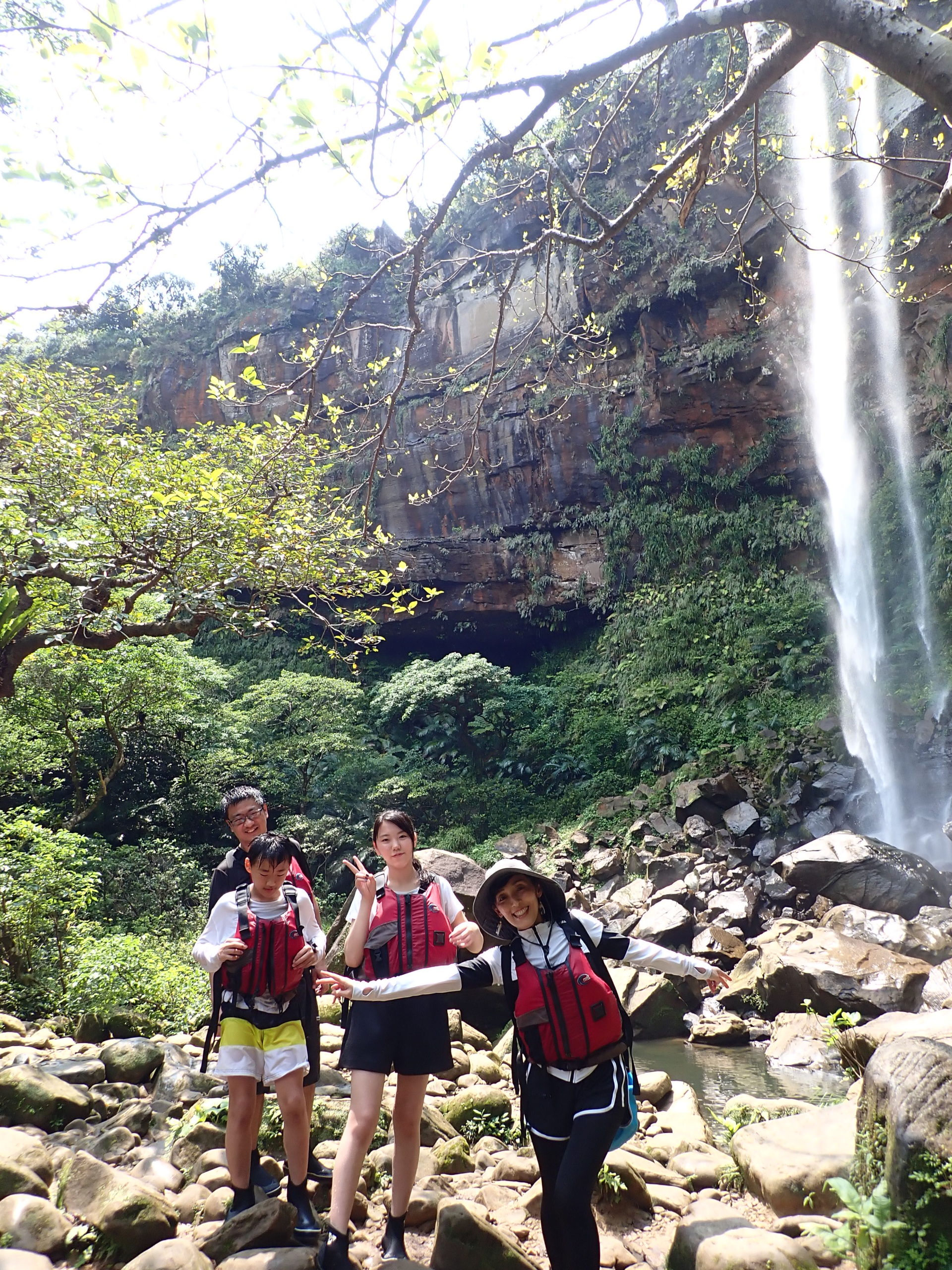 春休みは家族で西表島旅行！ピナイサーラの滝カヌー＆由布島ツアー