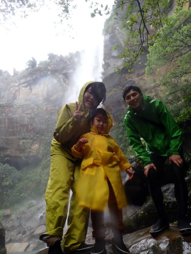 無敵の4歳児とピナイサーラの滝へ！西表島 ピナイサーラの滝 半日ツアー